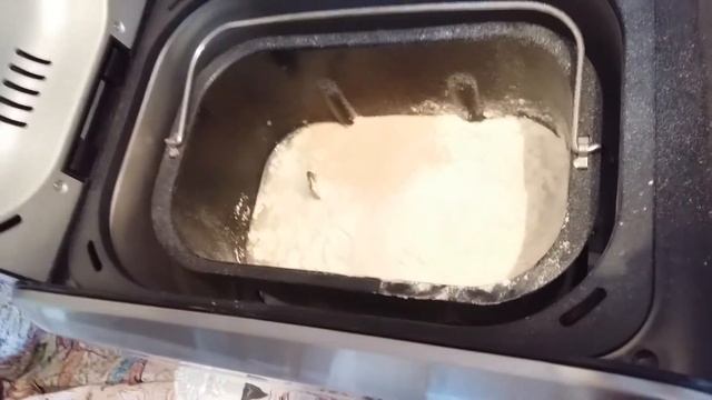 Обзор на хлебопечь Kitfort KT-305/ Печем хлеб с Kitfort/ #Хлебопечь #Kitfort #китфорт #печемхлеб смотреть онлайн