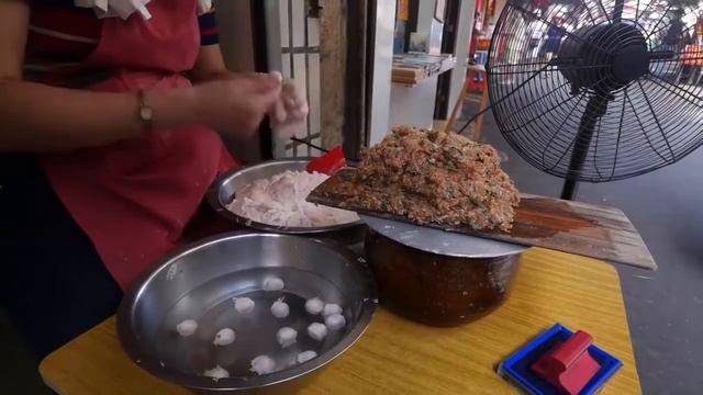 Как нужно лепить пельмени. смотреть онлайн