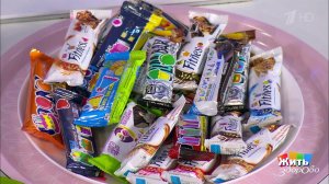 Продукты-обманщики. Фитнес-батончики. Жить здорово! Фрагмент выпуска от 26.02.2019