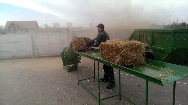 Соломорезка, измельчитель соломы, траворезка. 22 кВт. Польша.