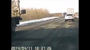 еду дальше вижу мост п. Салым Нефтеюганский район с 573 км и далее