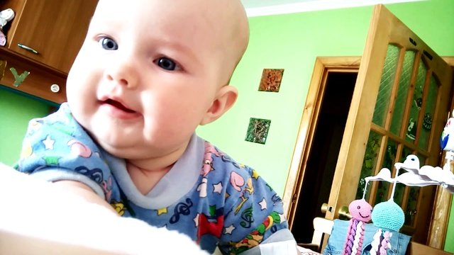 Игра в прятки. РАННЕЕ РАЗВИТИЕ. 5 месяцев ребенку