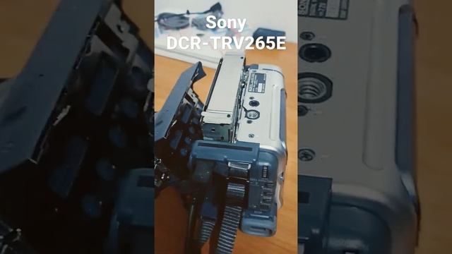 Digital Video Camera Recorder | Sony DCR-TRV265E