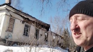 Из серии "Моя бригада" 17.04.2023г. Демонтаж старого здания" в Ухте по улице Загородная.