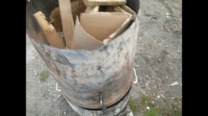 Печка для сжигания мусора.