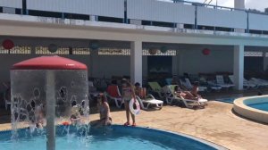 Бассейн отеля «Бриз». Хоста.