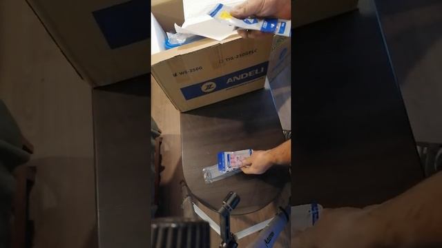 Пришла посылка из Китая, Andeli tig250gplc смотреть онлайн