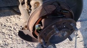 Колодки ручника на LX 470