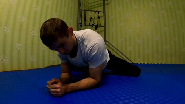Лучшие упражнения для шпагата в домашних условиях