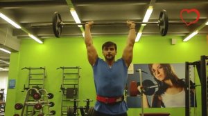 Жим штанги над головой стоя