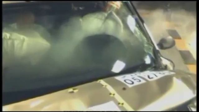 Crash test Dacia Logan 2005 смотреть онлайн