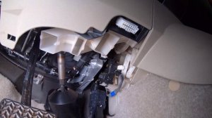 Reset the ABS, VSC and Brake system warning lights on Toyota Prius.