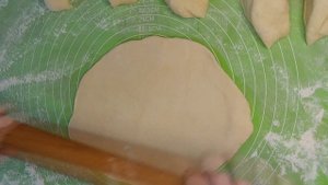Булочки «ПЛЮШКИ»: воздушные и мягкие. Простое тесто, вкусная выпечка