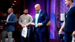 Сергей Бадюк чемпион мира по армлифтингу вес95,5