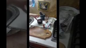 Баклажаны в сметане. Одной левой после инсульта.