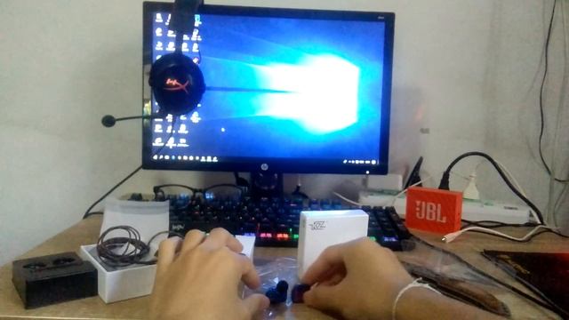 แกะกล่องหูฟัง KZ ZST จาก Lazada смотреть онлайн