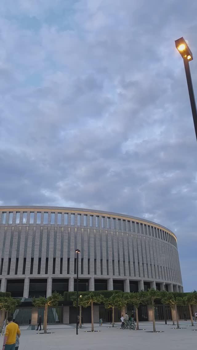 Стадион Краснодар в парке Галицкого на закате. Весна, май