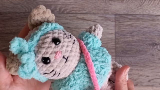 Кошечка Лалафанфан крючком из плюшевой пряжи. смотреть онлайн