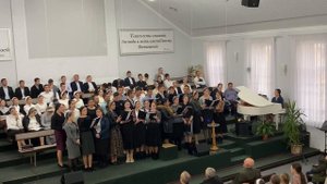 «Крест сегодня носят на цепочке» в исполнении молодёжного хора