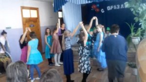 В Землянке (кавер+танец)