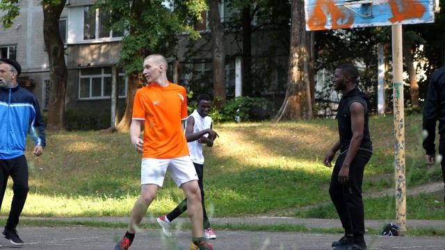 Профи притворились ДЕДАМИ на Баскетболе #5 | Old Man Basketball Prank