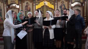 Клирос прихода исполняет духовные песнопения, 25 ноября 2018г.