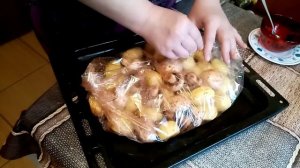 ЗАПЕЧЁННЫЙ КАРТОФЕЛЬ С ШАМПИНЬОНАМИ.