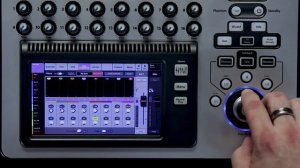 QSC Touchmix 16 Touchscreen Digital Mixer