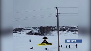 Под Барнаулом упал мотопараплан