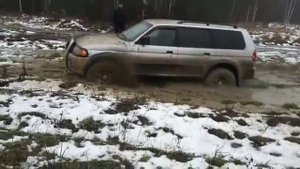 Митсубиси Монтеро 2