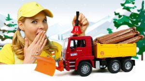 Автошкола Алёны испытывает грузовик: нужно убрать снег! Игры для детей