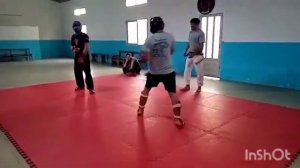 Combates de Dojos Senshi (shotokan) con Senshi Dojo (estilo libre)