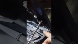 Honda cr-v газовые упоры на капот