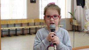 "Где живут  улыбки" ( автор музыки и слов Элеонора Калашникова) Аделина Нигматуллина - 5 лет
