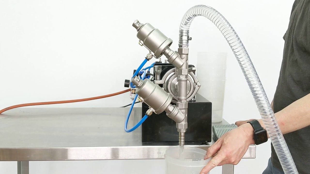 Полуавтоматический поршневой дозатор Filler-1000 смотреть онлайн