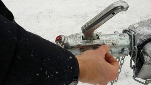 МЗСА 817718 - легковой прицеп для двух снегоходов