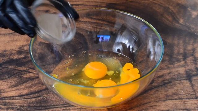 Нежнейший КЕКС с сюрпризом ВНУТРИ! Вкусный и Ароматный рецепт КЕКСА К ЧАЮ, который вызовет УДИВЛЕНИ смотреть онлайн