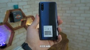 Xiaomi Mi 9 Lite VS Moto G6 Play | Comparativa Inútil | Top Pulso