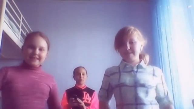 С подругами решили снять клип XD смотреть онлайн