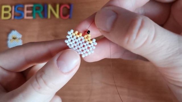 Цыпленок на пасху из бисера // Chicken For Easter Made Of Beads