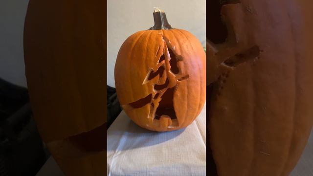 silent hill pyramid head pumpkin carve reveal