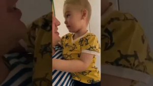 На перроне стояли солдаты