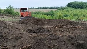 The Work of the USSR tractor DT 75