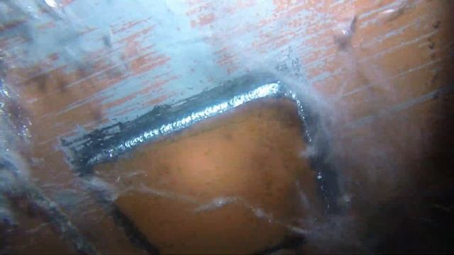 Ремонт под водой пробоины в корпусе судна. Сварка под водой