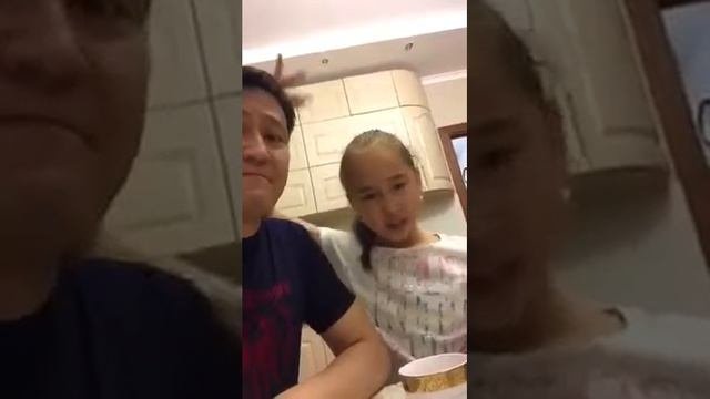 Пренцессы не какают а если какают то зифиром