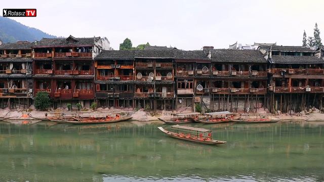 Çin'in Aşırı Güzel Fenghuang Şehri - Fenghuang Ancient Town смотреть онлайн