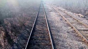 Работа составителя поездов. Вот почему нельзя крепить на стыке.