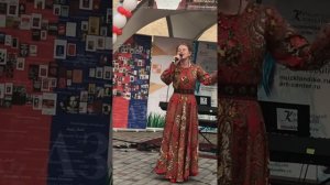 «Матушка Россия» муз. Виктора Темнова, слова Г. Георгиева, поёт Юлия Морозова