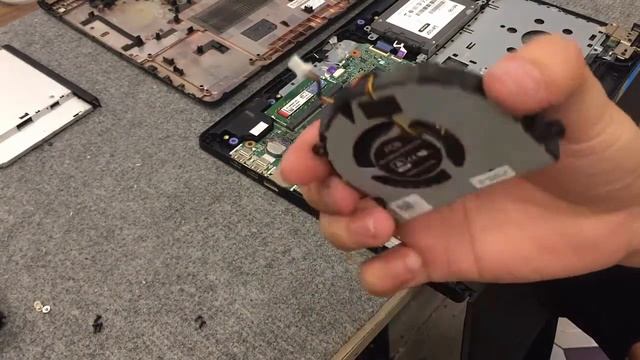 Hướng Dẫn Vệ sinh Laptop Dell Inspiron 3576, 15 3000 series chuẩn Kỹ thuật từ A tới Z смотреть онлайн