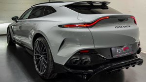 2023 Aston Martin DBX 707. Интерьер и экстерьер. Новый Английский внедорожник.